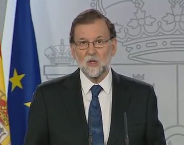 Mariano Rajoy, presidente español, decidió la intervención de Cataluña