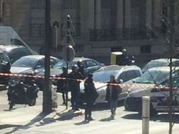 atentado en paris: un herido tras abrir un sobre bomba en la sede del fmi atentado en paris: un herido tras abrir un sobre bomba en la sede del fmi