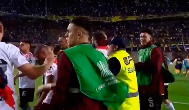 Festejó con los jugadores de River y se quedó sin trabajo: Boca pidió que me echen