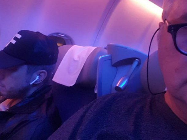 Jey Mammón intentó camuflarse al irse del país pero le salió mal