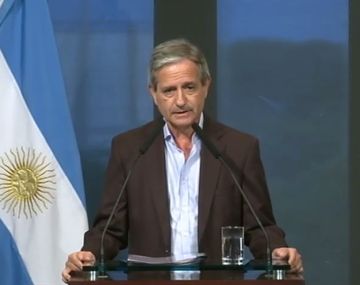 Ministro de Modernización desafía a gremios