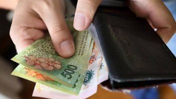 La recomposición tarifaria modificó el ingreso disponible de los ciudadanos. La recomposición tarifaria modificó el ingreso disponible de los ciudadanos.