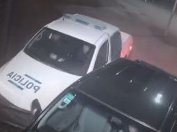 El momento en que la Policía chocó y tiroteó a un joven por pasar el semáforo en rojo