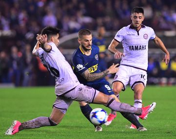 Benedetto marcó el único gol del partido