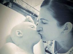 Su hijo murió de cáncer y compartió su dolor en las redes Su hijo murió de cáncer y compartió su dolor en las redes