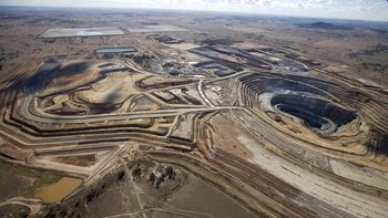 otra vez hubo un derrame de barrick en la mina de san juan y apuntan al gobernador unac otra vez hubo un derrame de barrick en la mina de san juan y apuntan al gobernador unac