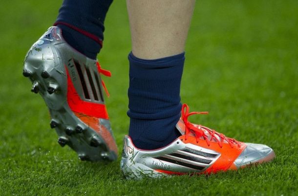 Los botines de Messi en homenaje a su hijo Thiago