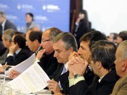 tratan el aumento de upm y el arresto de activistas en rusia tratan el aumento de upm y el arresto de activistas en rusia