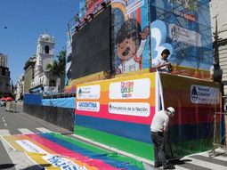 cfk hablara en los festejos por el dia de la democracia cfk hablara en los festejos por el dia de la democracia