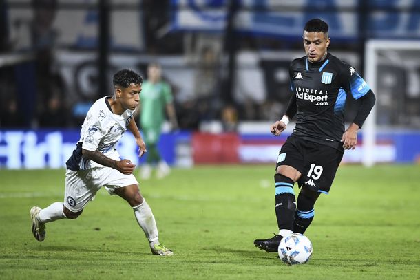 Racing goleó a San Martín de Burzaco por la Copa Argentina
