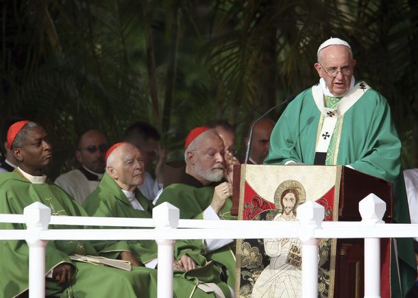 El Papa instó a los cubanos a servir a las personas y no a las ideas