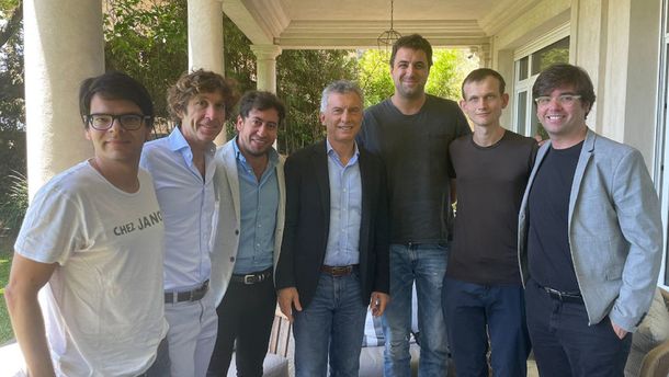 Se derrumbaron las criptomonedas y en Twitter culpan a Macri