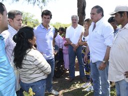Urtubey recorrió zonas afectadas por un temporal Urtubey recorrió zonas afectadas por un temporal