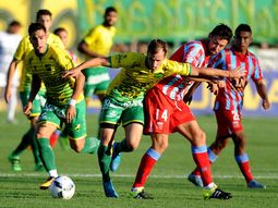 arsenal derroto a defensa y se acerco a la punta arsenal derroto a defensa y se acerco a la punta