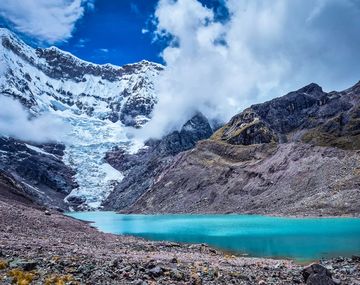 Laguna Upiscocha, en Cusco, Perú