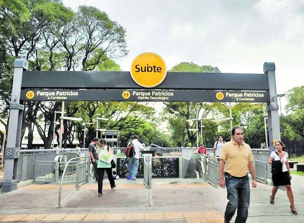 Asaltaron a mano armada una boletería de subte en la Línea H