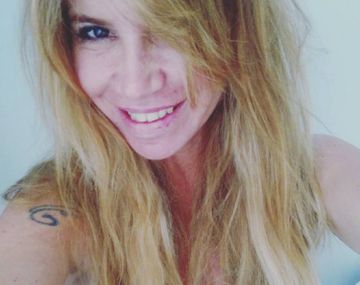 Florencia Peña, a cara lavada y con un súper escote