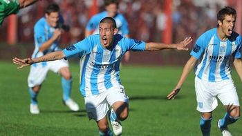 sorpresa: centurion se queda en racing y seria operado sorpresa: centurion se queda en racing y seria operado