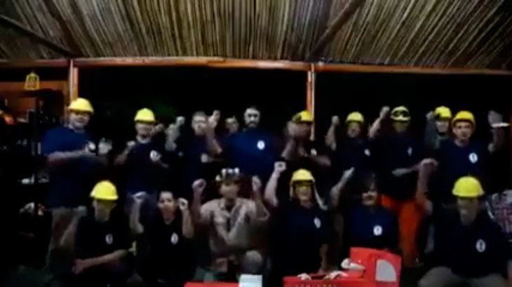 Emotivo video de los bomberos de Corrientes para agradecerle a Santi Maratea