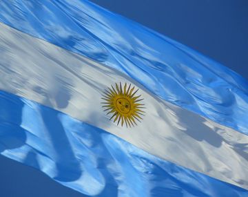 Quieren modificar el himno nacional a 200 años de su creación