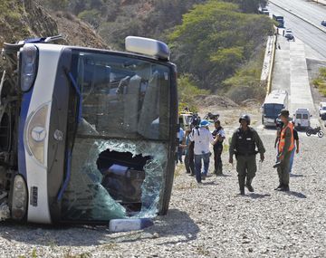 VIDEO: Así volcó el micro que llevaba a los jugadores de Huracán