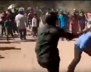 La cruel nueva versión de las peleas de gallos