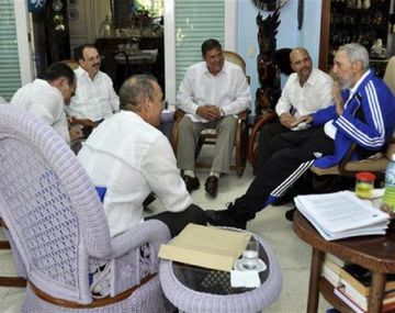 Fidel Castro recibió a los cinco agentes que estuvieron presos en EE.UU.