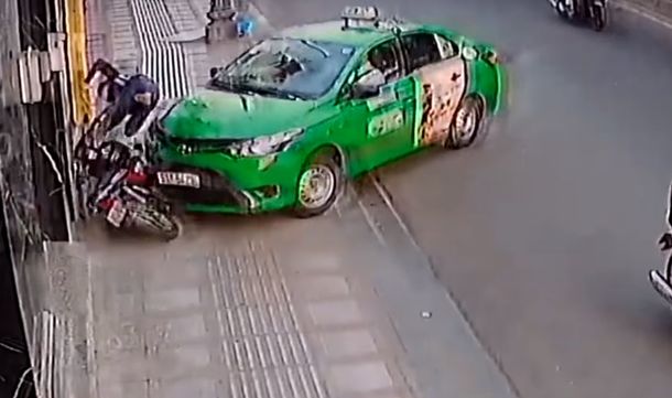 Un ladrón fue atropellado mientras huía de un robo