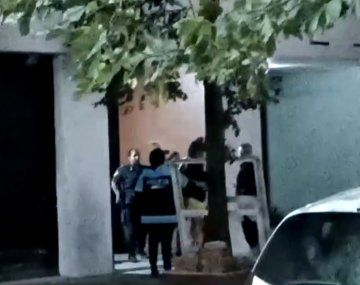 Video: se atrincheró en Martínez y amenazó con matar a su familia
