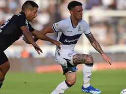 Gimnasia y Riestra igualaron sin goles en la apertura de la fecha 15