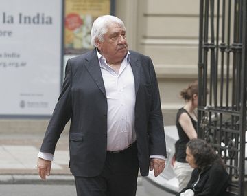 Lescano a Moyano: Que se vaya a otro edificio