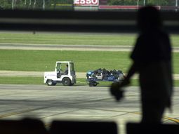 aeronauticos: los piquetes desvirtuan el paro