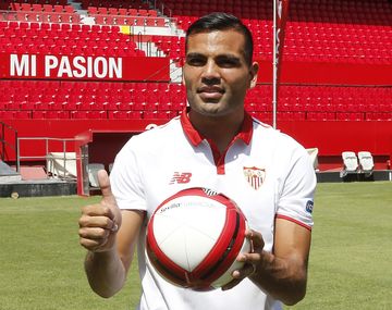 Gabriel Mercado grabó un mensaje para los hinchas del Sevilla