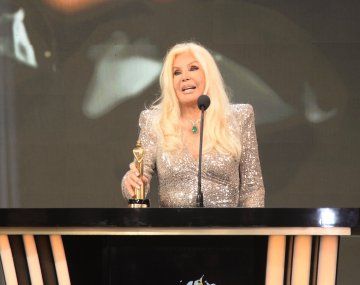 El papelón de Susana en los Martín Fierro: le cambió el nombre a Luck Ra