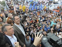 scioli le respondio a la rural y expuso sus propuestas para el campo scioli le respondio a la rural y expuso sus propuestas para el campo