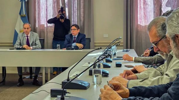 Docentes universitarios rechazaron por insuficiente la nueva oferta salarial del Gobierno