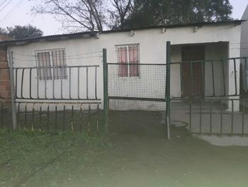 La apuñaló hace un año, ella ayudó a excarcelarlo y ahora la atacó de nuevo
