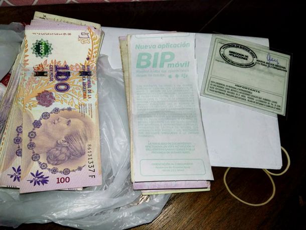 Una mujer encontró 23 mil pesos destinados para la operación de un menor y los devolvió
