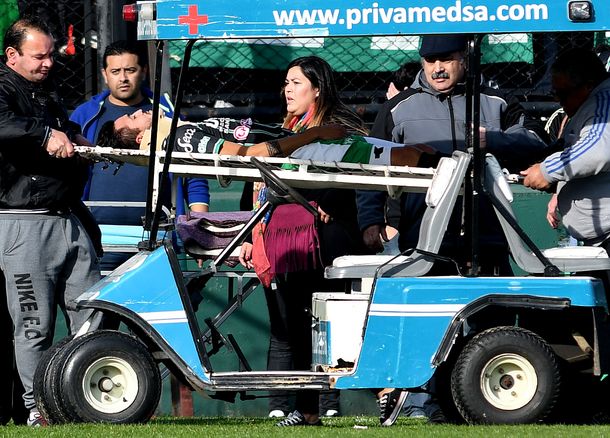 Así se fue Olariaga de la cancha de Arsenal