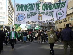 Confirman la marcha de camioneros del próximo lunes