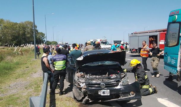 Cuatro heridos por accidente en la ruta interbalnearia 11