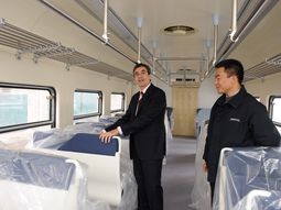 randazzo recibio trenes 0 km comprados a china para la linea san martin randazzo recibio trenes 0 km comprados a china para la linea san martin