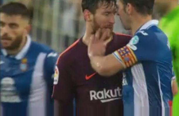 Messi se trompeó con Víctor Sánchez