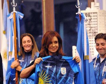 Cristina Kirchner recibe a Sebastián Crismanich y a Las Leonas