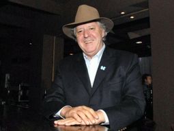 fallecio luis cella, el productor y amigo de susana gimenez fallecio luis cella, el productor y amigo de susana gimenez