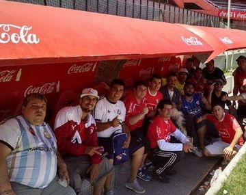 Polémica en el Rojo: la barra despidió el año en la cancha