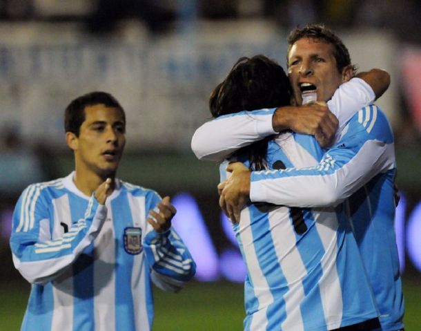 La increíble anécdota de Ariel Garcé con la Selección y los alfajores