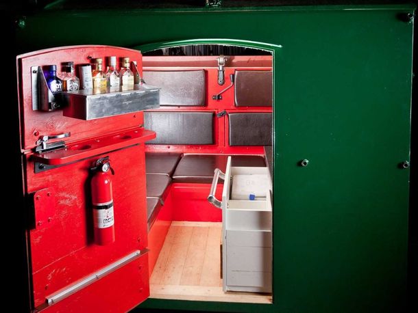 Nueva York: convirtió un contenedor de basura en su hogar