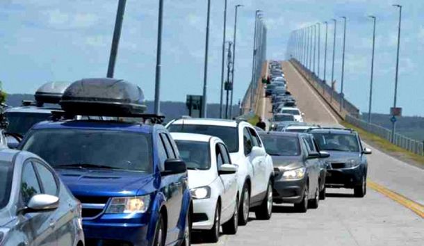 Casi 9 de cada 10 personas que salieron durante el fin de semana largo desde Uruguay viajaron hacia Argentina.
