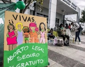 Otra nena embarazada tras ser violada por un familiar: sus padres piden el aborto